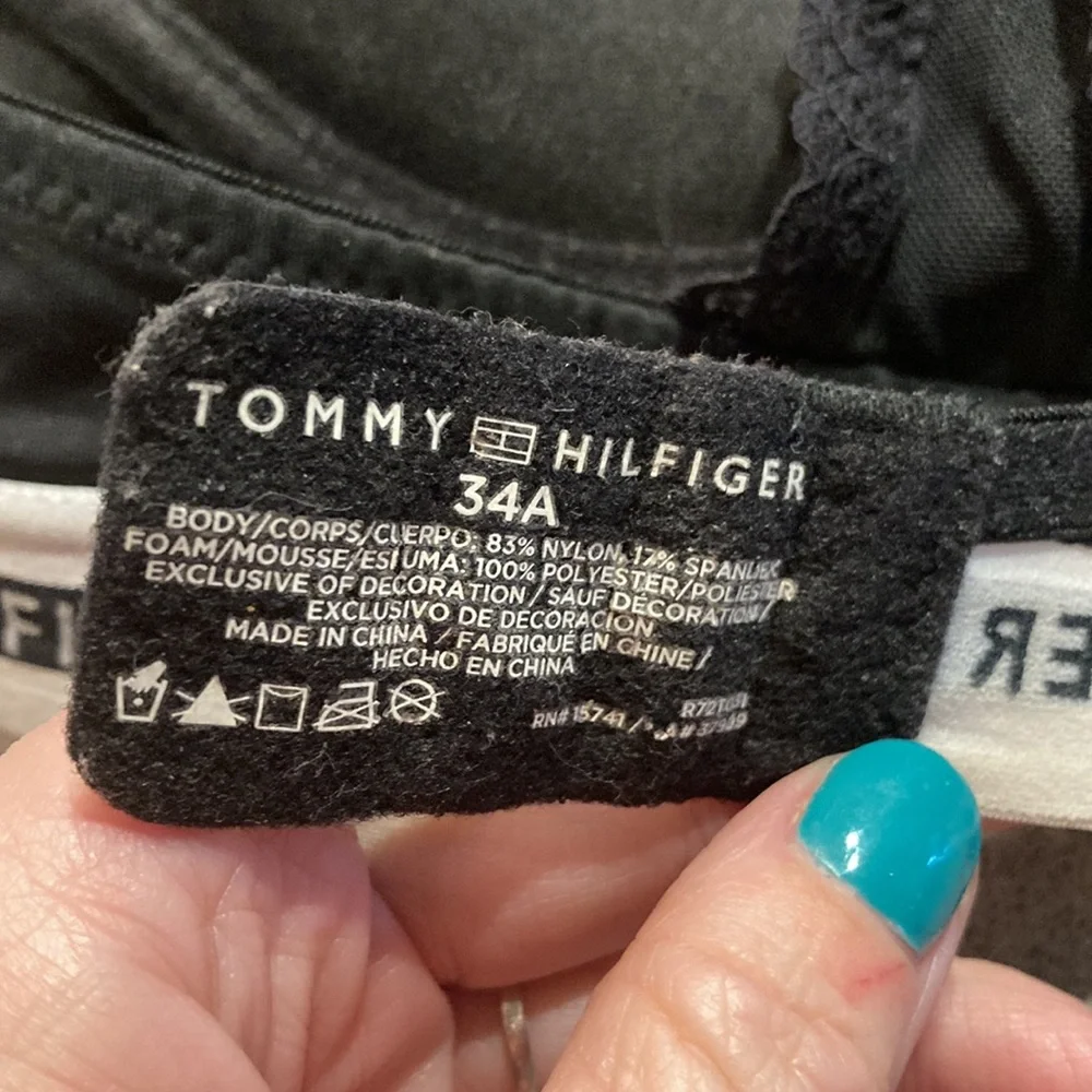 Tommy Hill figure 34 a bra sexy black lace underwire, and padding - Picture 4 of 9